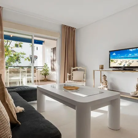 2 Bedroom In Medina Garden Apartman