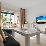 2 Bedroom In Medina Garden Apartment