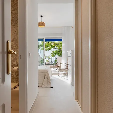 2 Bedroom In Medina Garden Apartment Marbella
