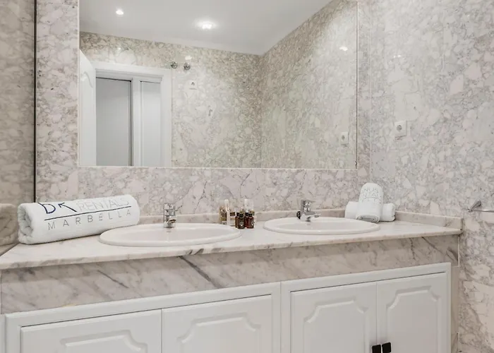 2 Bedroom In Medina Garden Marbella